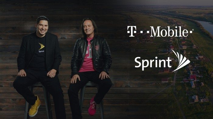 Sprint-CEO Marcelo Claure und T-Mobile US’ CEO John Legere.
